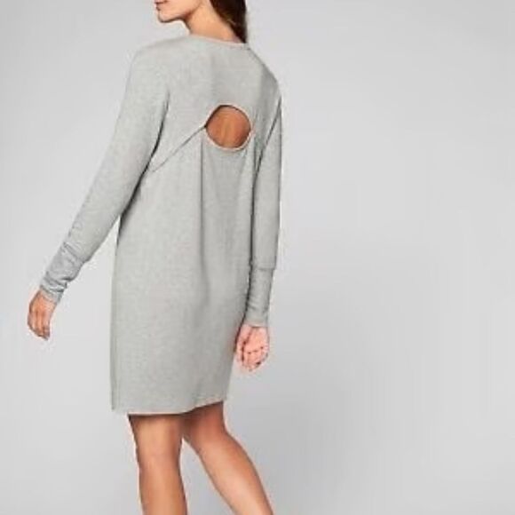 Athleta NWT Crossover Sweatshirt Dress in Heather Gray Size S - Picture 1 of 6